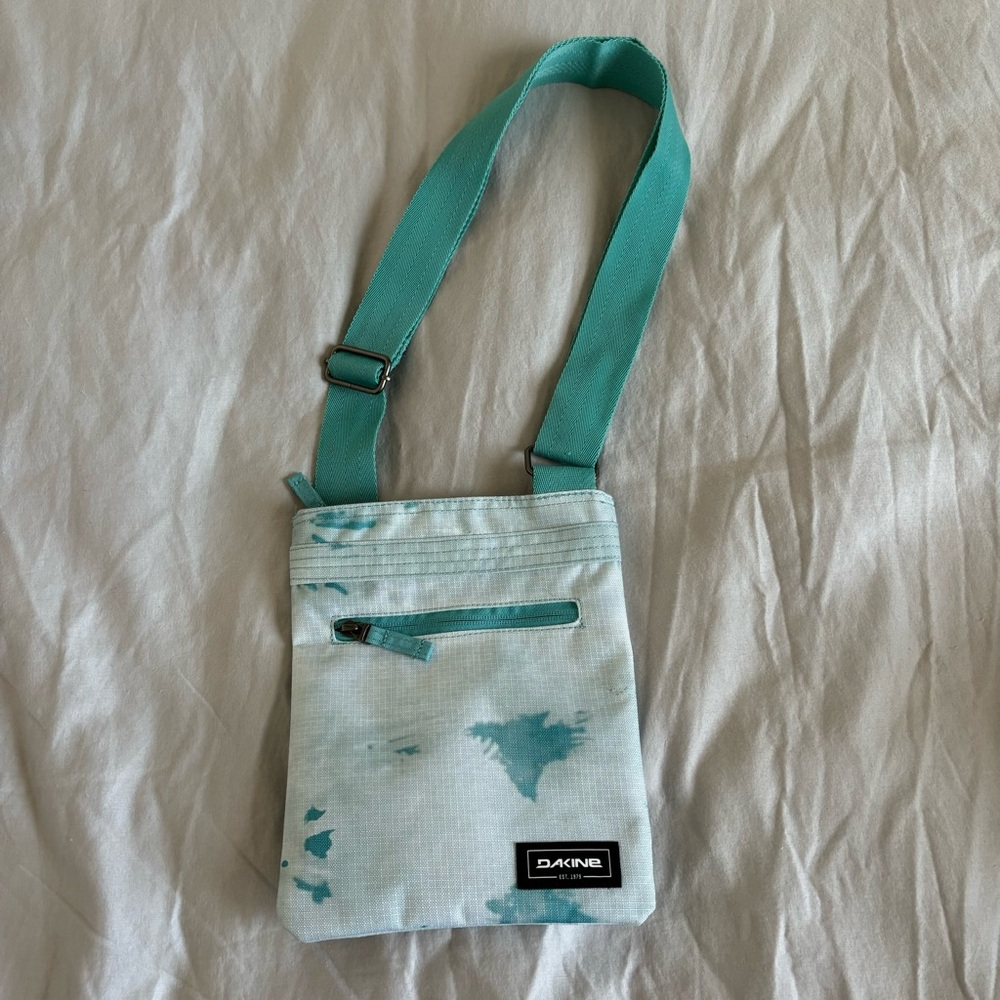 Dakine Teal Crossbody Bag